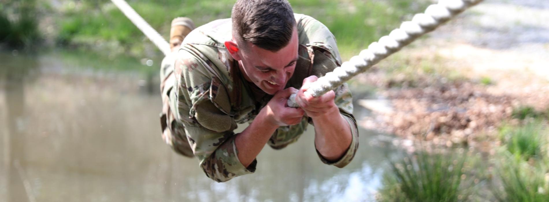 ARMY - Best Warrior Competition - Rope Crossing